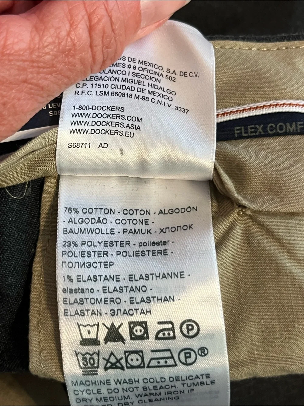 Docker’s signature Mens  khaki slim fit Lux cotton stretch 40 x 32 Grey NWT